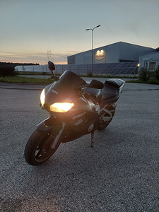 ПРОДАМ 2001 A YAMAHA R6 25KW(88) (3 фото из 5)
