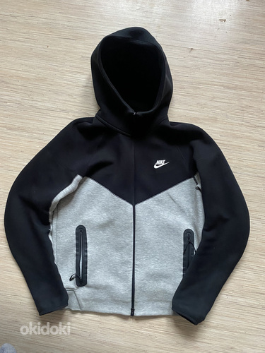 Nike tech fleece