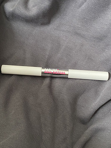 Darling Matte&Shimmer Eye Fluid (1 foto / 4)