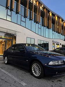 BMW 523i 2.5 125kW (3 foto / 7)