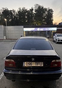 BMW 523i 2.5 125kW (4 foto / 7)