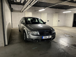 Audi A4 2003 Бензин (1 фото из 11)