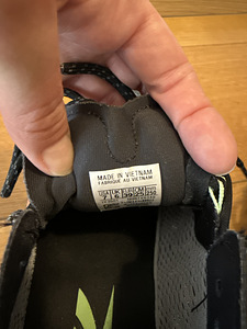 Женские кроссовки Reebok (6 фото из 6)