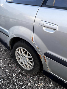 Mitsubishi Space Wagon 4x4 2.4GDi 2000a (6 foto / 7)