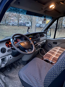 Renault Master 2.5 84kw L3H2 (12 foto / 14)