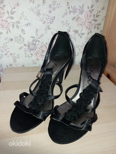 Черные каблуки (размер 40) (фото #1)