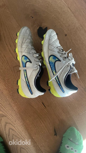 Football shoes 35.5