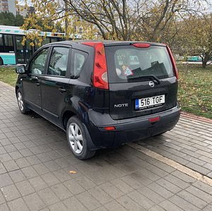 Nissan Note 2007 (2 foto / 5)