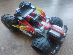 LEGO ТЕХНИК 42073 (4 фото из 5)