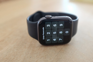 Apple Watch Series 4 Space Gray (44mm) (7 foto / 8)