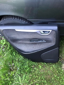 UKSEKARDID VOLVO V70 2003.a (4 foto / 4)