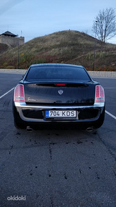 Lancia Thema (5 foto / 10)