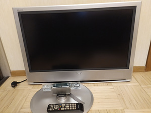 Teler sony bravia 32" (2 foto / 5)