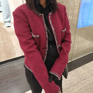 Chanel tweed jakk (1 foto / 3)
