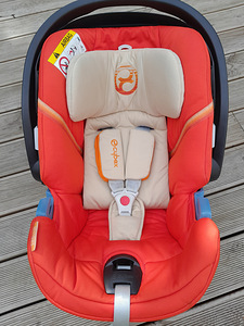 Cybex Aton 5 люлька koos Aton Base 2 (2 фото из 4)