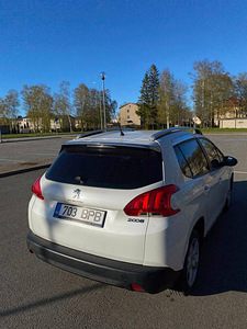 Peugeot 2008 , 2015a (3 foto / 10)