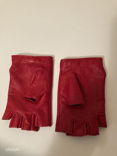 Кожаные перчатки без пальцев (фото #2)