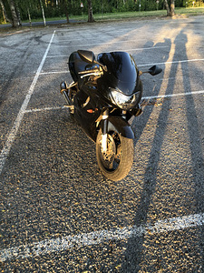 Honda cbr 600 F4 (6 foto / 6)