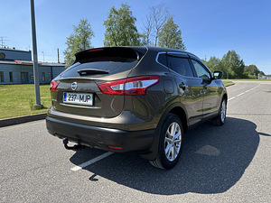 Nissan Qashqai 1.2 85kw 2014a. (4 foto / 12)