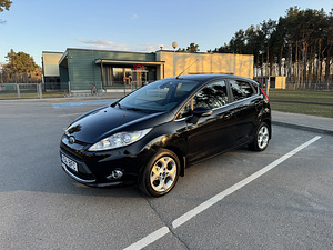 Ford Fiesta 1.6D, 2011a. (2 foto / 15)
