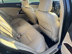 Lexus IS250 (10 фото из 15)