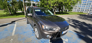 Mitsubishi Outlander 2012 (3 foto / 15)
