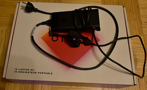 HP Omen 15 (i7 10th Gen / RTX 2070 Max-Q 8gb) (8 foto / 8)