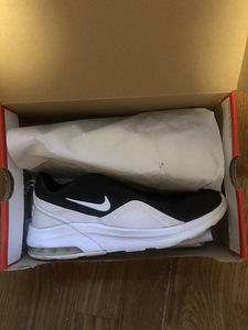 Nike AIR MAX MOTION 2 (2 foto / 2)