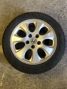 205/55/16 Honda Accord (1 foto / 3)