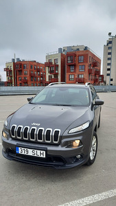 Jeep Cherokee 2.2 136kW (2 foto / 5)