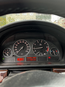 E39 2.3i manuaal (11 foto / 12)
