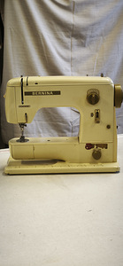 Швейная машина Bernina 708 (4 фото из 10)