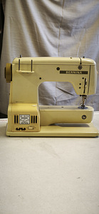 Швейная машина Bernina 708 (5 фото из 10)