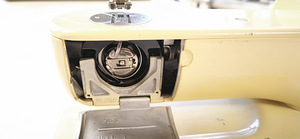 Швейная машина Bernina 708 (8 фото из 10)