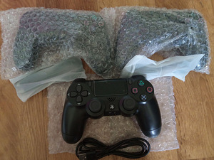 PS4 pult.