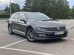Volkswagen Passat R-line 2.0 140kW (1 foto / 11)