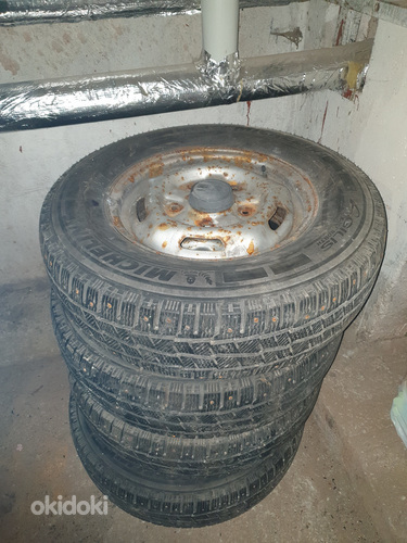 Продаются шины на дисках размер 215/75 R16C