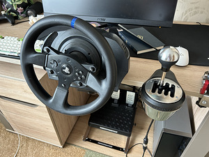 Thrustmaster T300+T3PM+TH8A+HANDBRAKE Simracing (2 foto / 4)