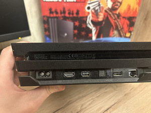 PS4 PRO 1TB+Gamepad+Red Dead Redemption 2 (3 foto / 3)