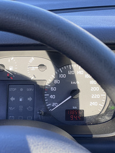 Renault Megane 1.4 Benzin Manual 2001 (9 foto / 9)
