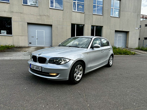 Продаю BMW 118i автомат (1 фото из 10)