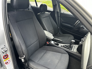 Продаю BMW 118i автомат (10 фото из 10)