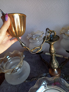 Литая Люстра (4 фото из 5)
