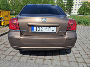 Toyota Avensis 1.6 бензин механика (4 фото из 7)