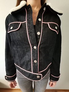 Moschino ilus karvase kraega teksajakk (3 foto / 3)