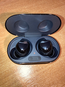 Samsung Galaxy Buds (2 foto / 4)