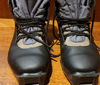 Лыжные ботинки Salomon № 38 SNS