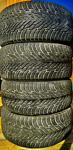 Müüa premium rehvid Nokian Hakkapeliita3 275 35 R20 102T (6 foto / 6)