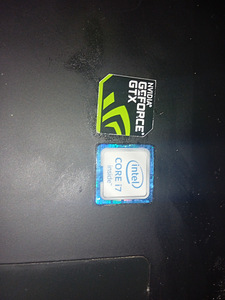 Lenovo ideapad Y700 (3 foto / 4)