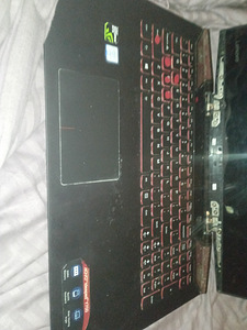 Lenovo ideapad Y700 (4 foto / 4)